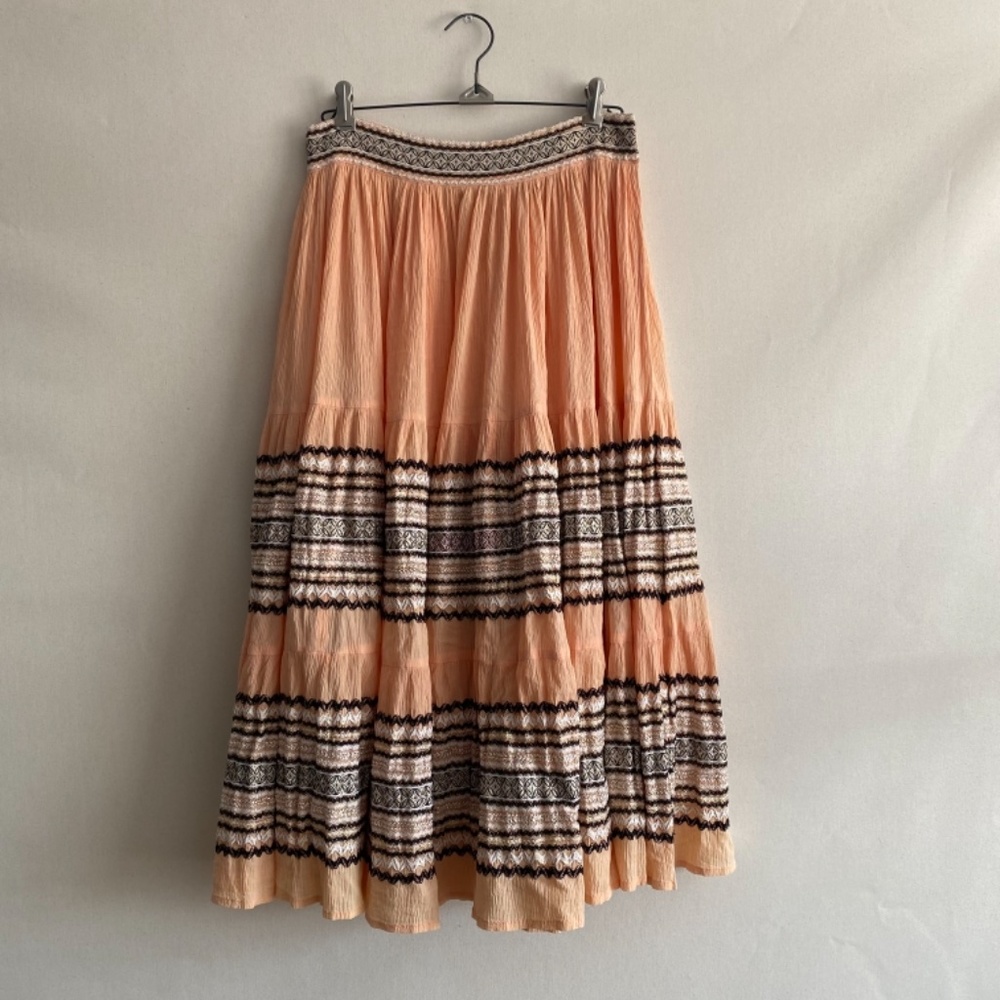 Vintage Peach Midi Dress with Black & Cream Trim - Picture 8 of 15